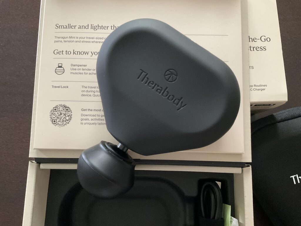Theragun Mini – Kompaktowy Pistolet do Masażu